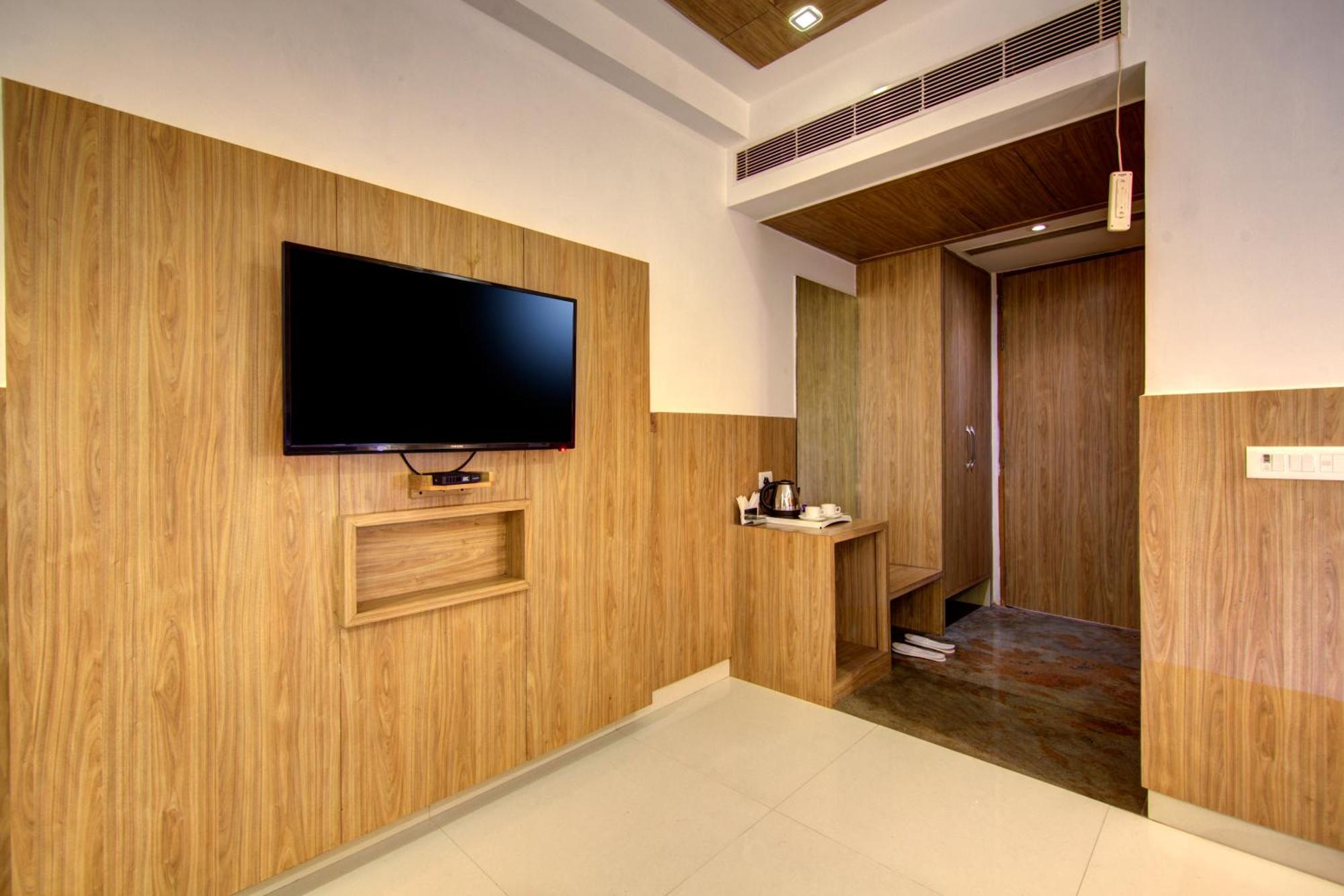Hotel International Stay 2* New Delhi